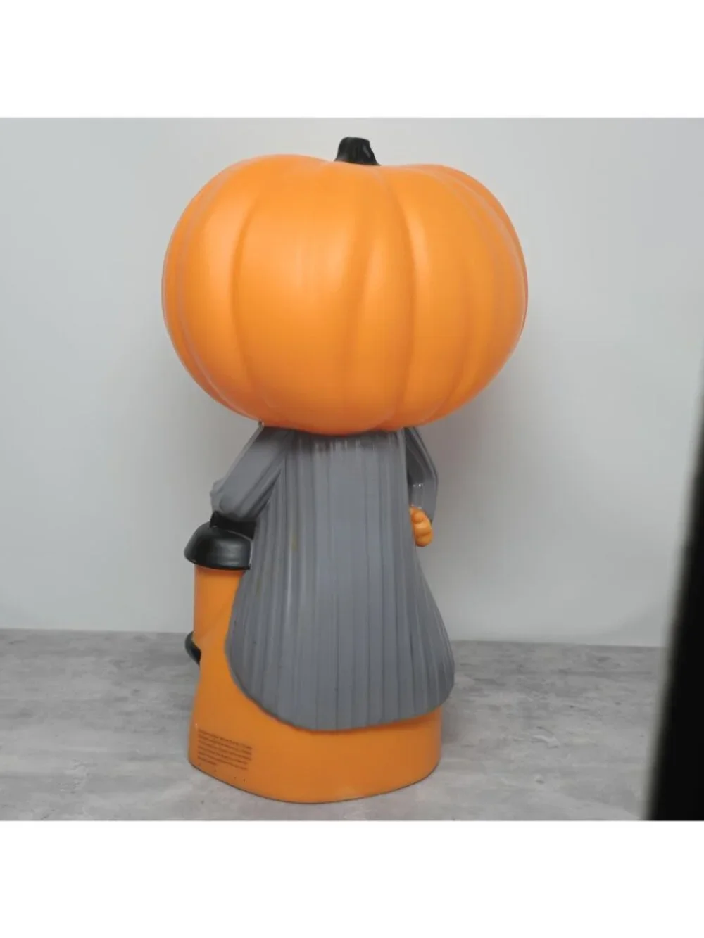 target hyde and eek Jack-O-Lantern Blowmold Pumpkin Light Lantern Halloween 12